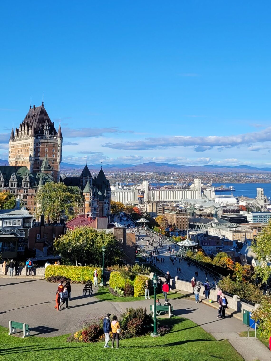 Crossing Cultures: My International Experience in Quebec and Ottawa